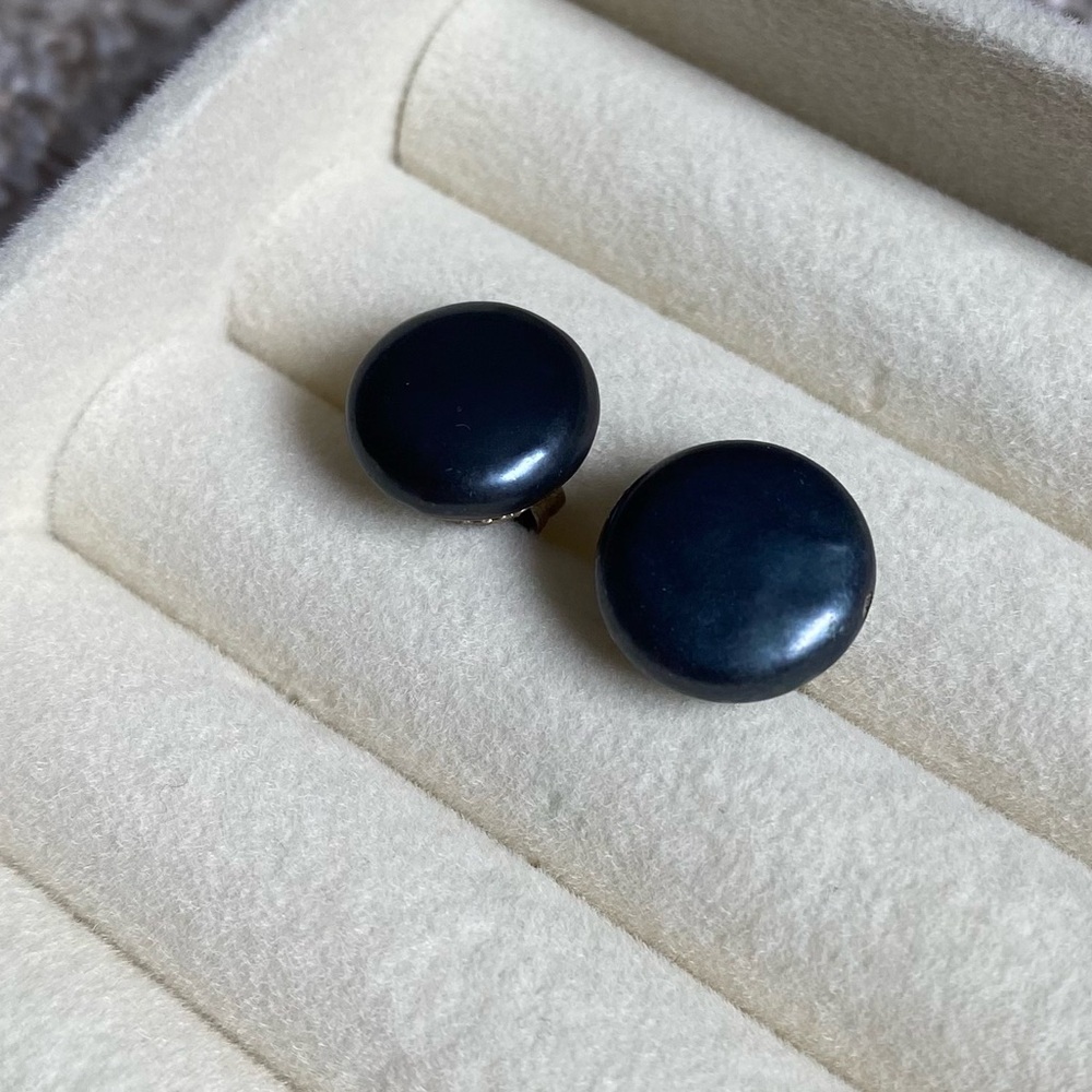Black Pearl Large Stud Earrings